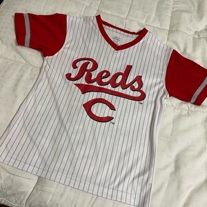 Cincinnati Red’s Youth M shirt